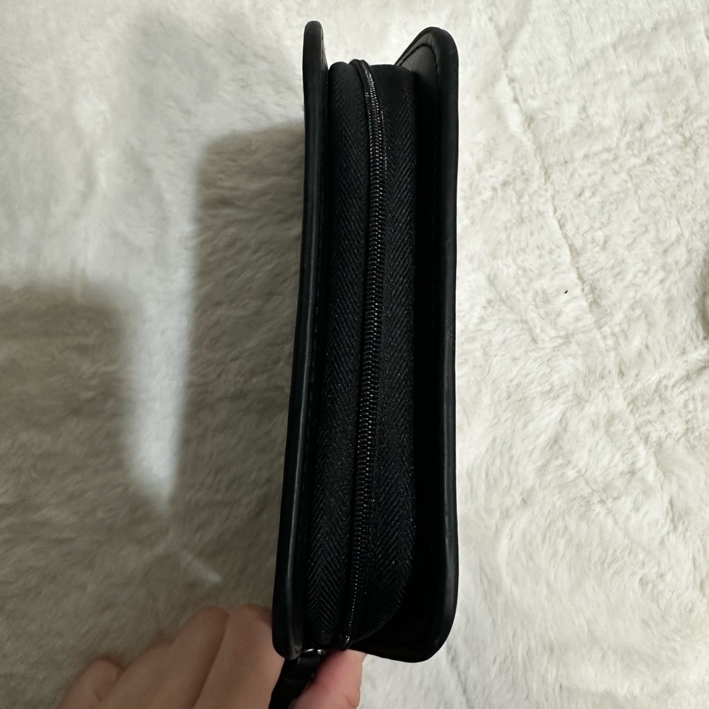EUC Narciso Rodríguez Parfums wristlet - Picture 4 of 8